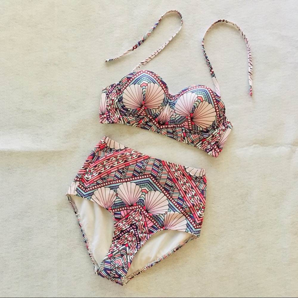 M o d C l o t h • Bikini - Picture 6 of 13